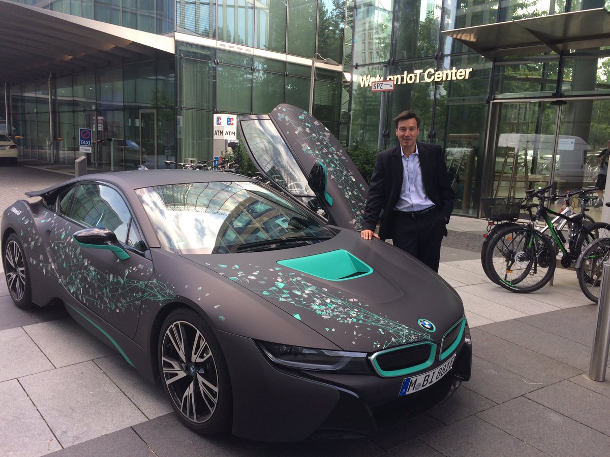 MichaelHirning's tweet photo. Great day at the#ibmiotcenter https://t.co/DtAlsrsQPT