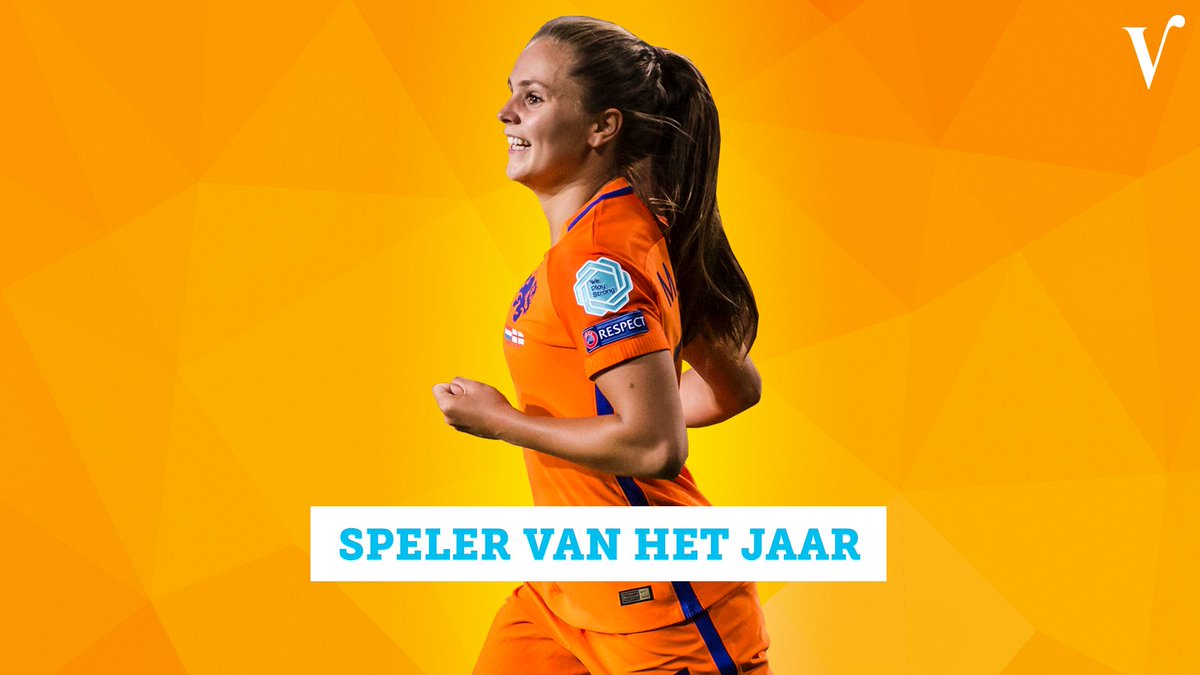 De beste speelster van Europa! Gefeliciteerd Lieke Martens! #uefachampionsleague