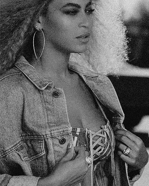 BestBeyoncePics's tweet photo. https://t.co/OmTU5QaMIp