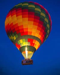 sindbadgulf's tweet photo. The freedom to fly and have fun magic of flying #hotairballoon #enjoy #amazingride #flyingdubai #sindbadballoondubai https://t.co/GWj157ZTef https://t.co/hZwmnDkBnP
