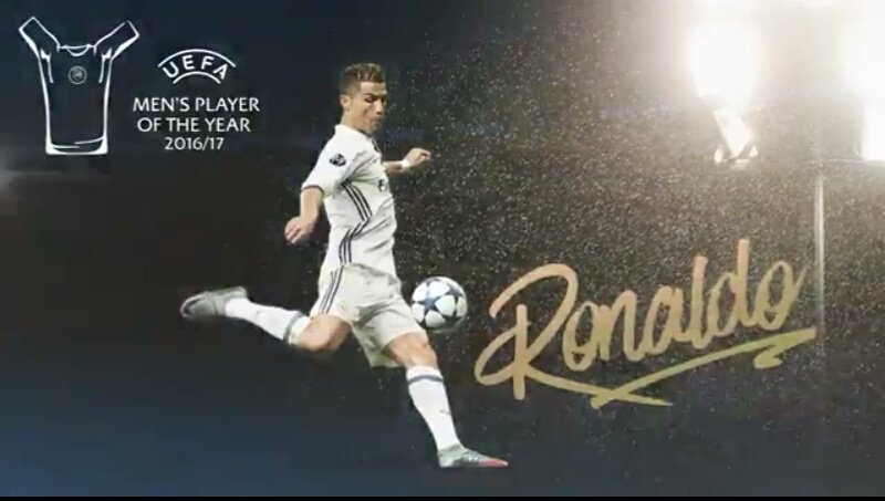 SiaranBolaLivee's tweet photo. Real Madrid borong Best Defender, Best Midfielder, Best Forward, Men Player of The Year #UCL Musim 2016/17
Sergio Ramos
LukaModric
Cristiano https://t.co/2J9qjwGWXC