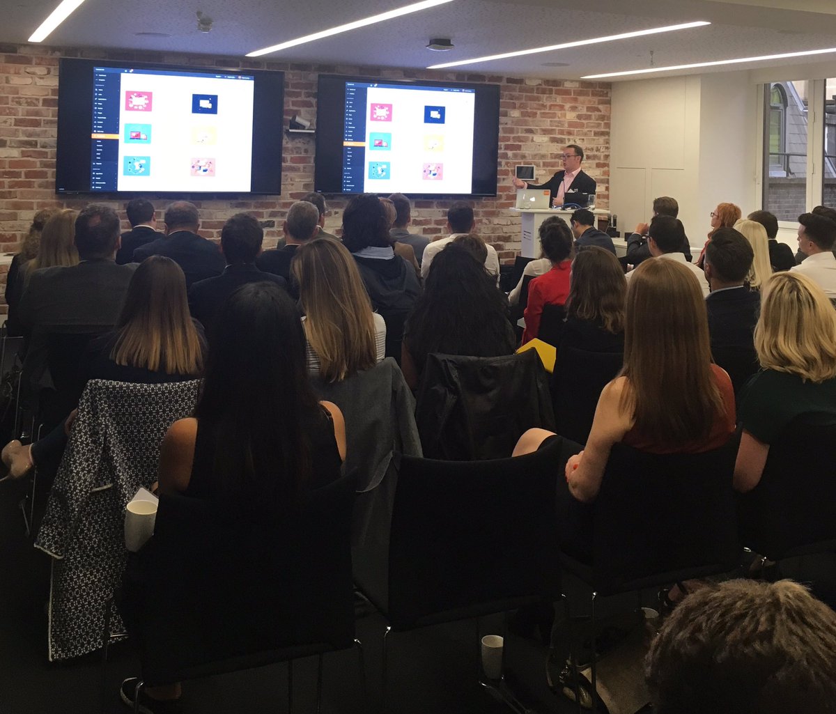 volcanicuk's tweet photo. Our new candidate dashboard unveiled at #VolcanicErupt @LinkedIn #candidatefirst https://t.co/9fz7F8quEU