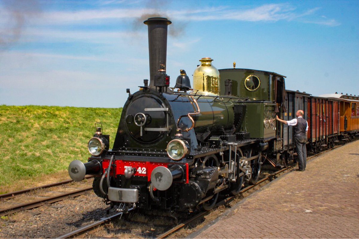 Bello van <a href="/Museumstoomtram/">Museumstoomtram</a> komt naar Stadskanaal onder Stoom! stadskanaalrail.nl/2017/08/24/bel… #stoomtrein #Stadskanaal #trein #nostalgie