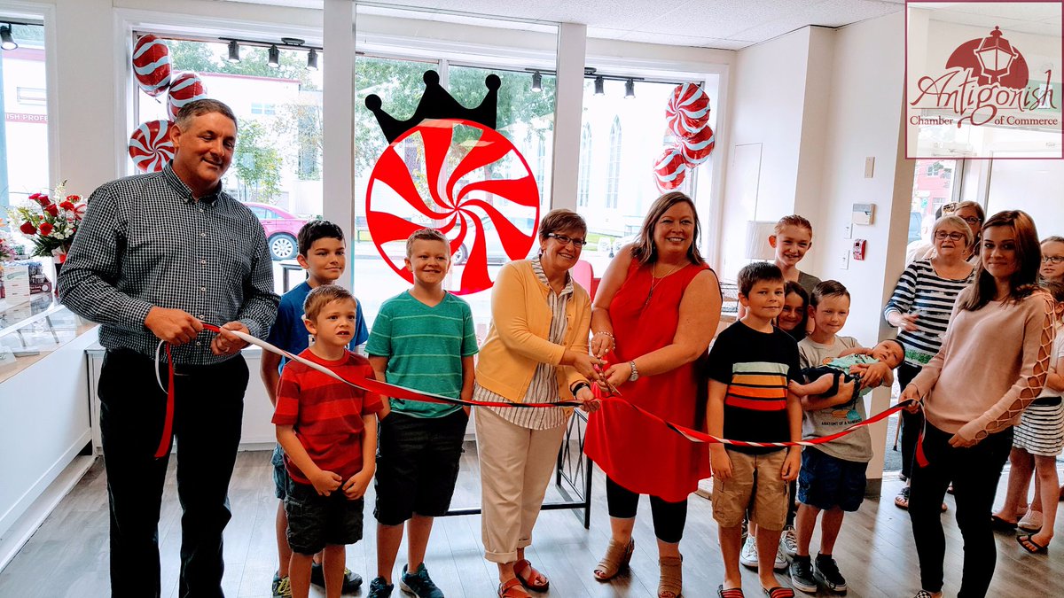 AntigonishChmbr's tweet photo. At Grand Opening of "The Posh Peppermint" today.
Congrats to the owner Gina Clifton. Wishing her #NewBusiness #InAntigonish #MuchSuccess https://t.co/kvnVySyGwc
