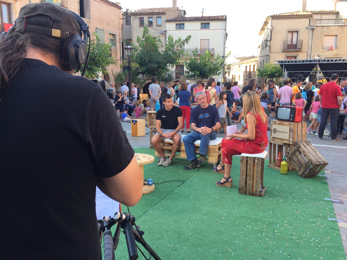 Parc Astronòmic Prades (@parcastroprades) on Twitter photo Acabem de sortir en directe al programa <a href="/PaisKM0/">PaisKM0</a> de <a href="/canalreus/">Canal Reus</a> explicant el projecte del Centre Astronòmic Muntanyes de PRADES 👍🏽 <a href="/ajprades/">Ajuntament de Prades</a> Acabem de sortir en directe al programa <a href="/PaisKM0/">PaisKM0</a> de <a href="/canalreus/">Canal Reus</a> explicant el projecte del Centre Astronòmic Muntanyes de PRADES 👍🏽 <a href="/ajprades/">Ajuntament de Prades</a>