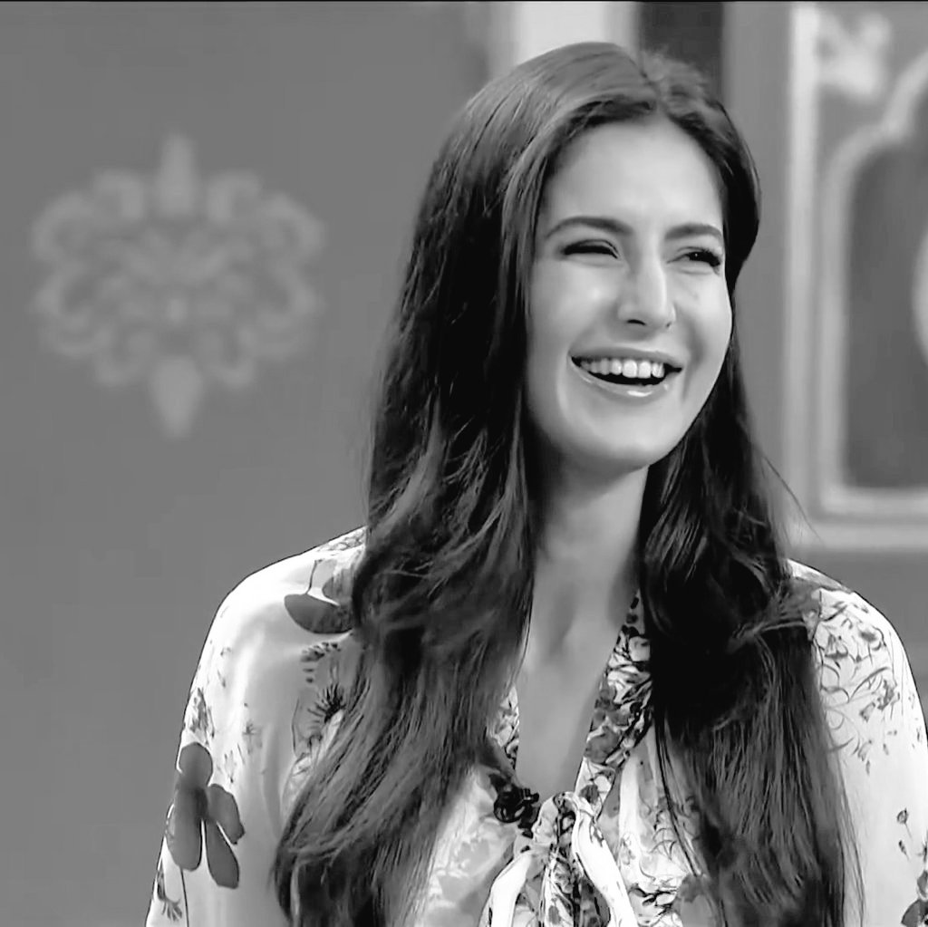 Gurl177's tweet photo. Ya'allah ! She doesnt know what that smile has done in my life, keep it on her face always ❤❤❤❤❤❤❤❤❤. https://t.co/j3NV3oprRL