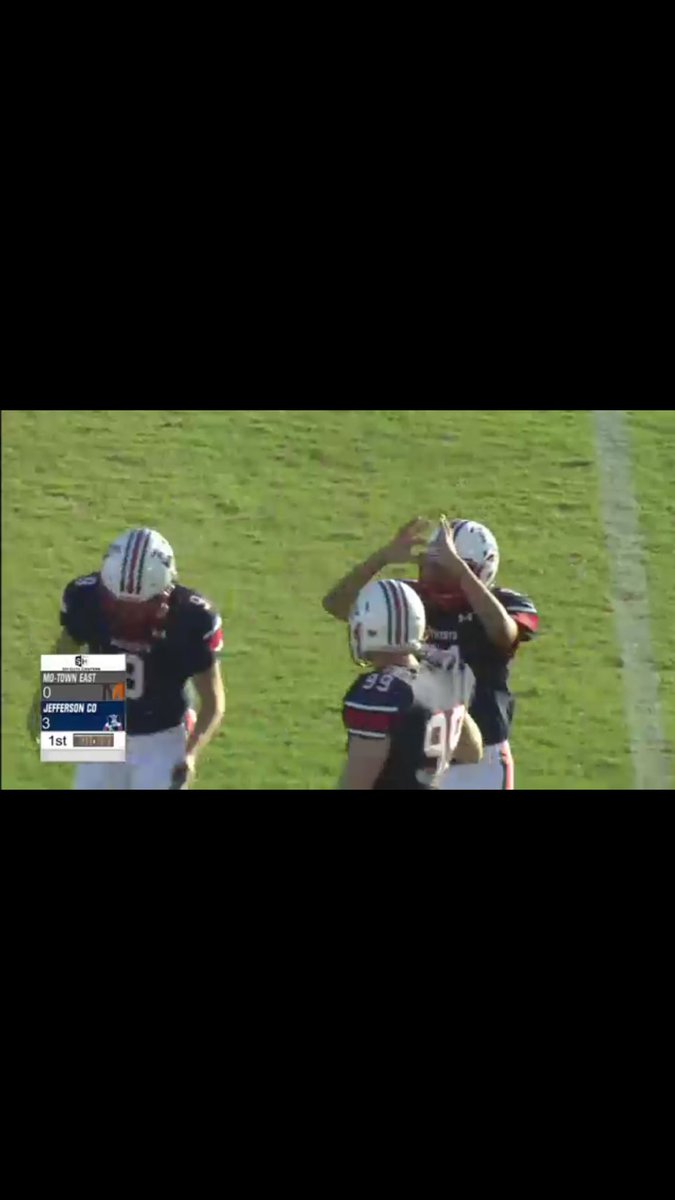 carlosjgaytan's tweet photo. Proud moment watching my dude @Roni7A hit 42 yard dinger to start his season!! Good job man, proud of you! https://t.co/TgyjSjHEZ5