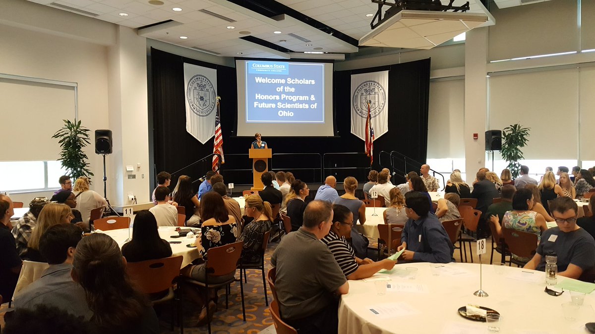 JeremyDB's tweet image. Welcoming the new honors students! @cscc_edu #csccscm