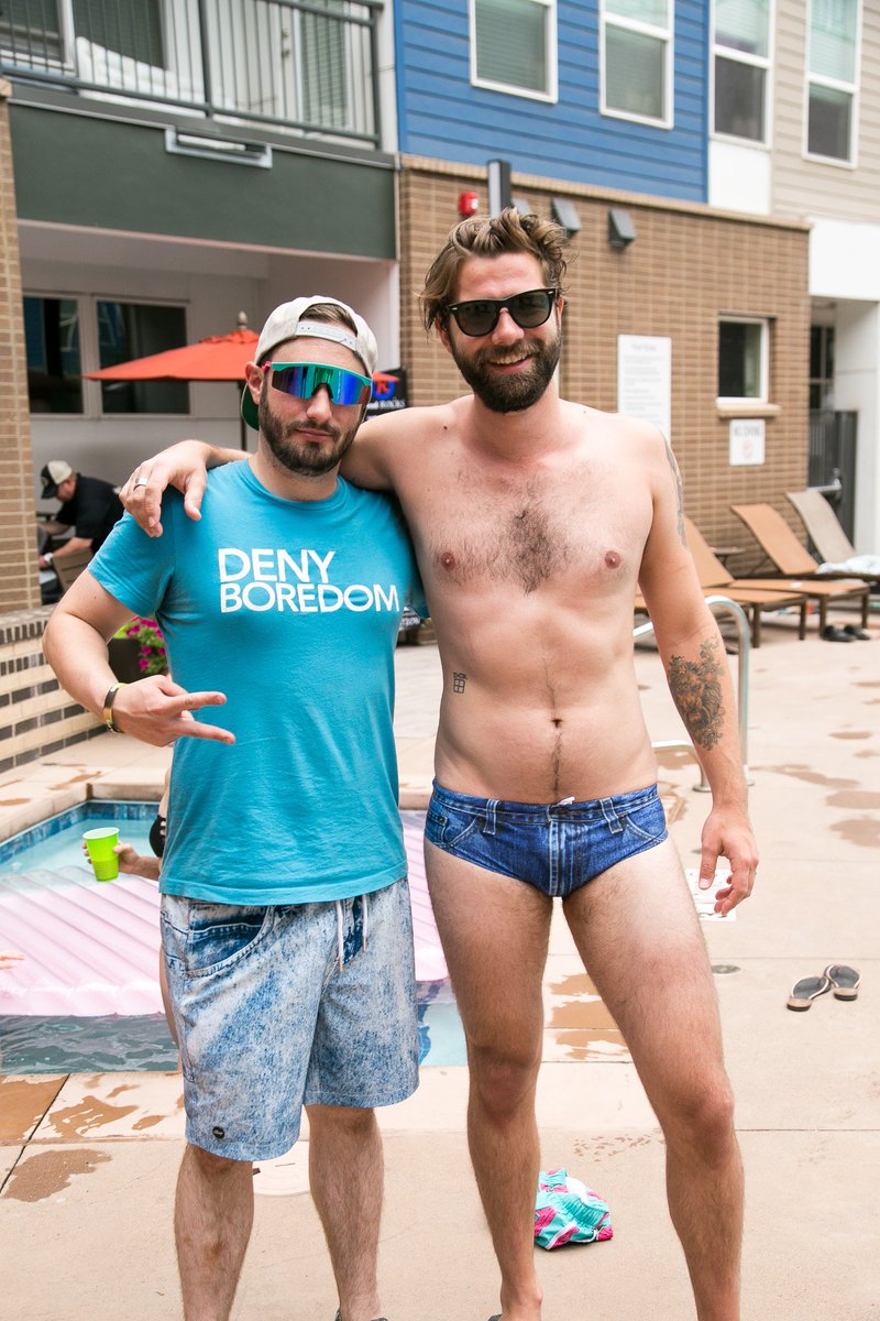 DENYBOREDOM's tweet photo. Dat' Denim + 80's Shades #DENYBOREDOM #throwbackthursday #Denver https://t.co/trdkwiSc1h