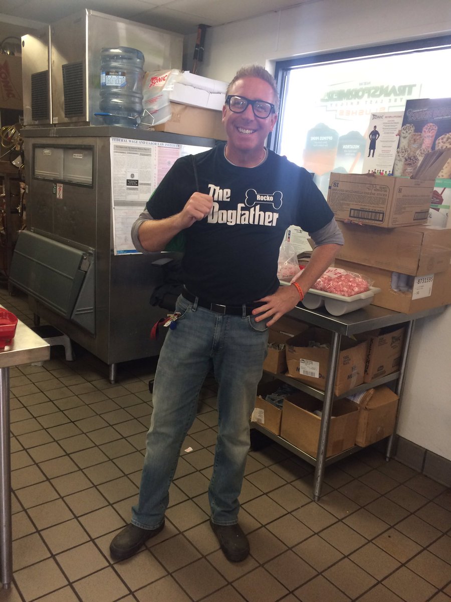 cshellshell's tweet image. My boss @foles72 rockin the crocs for nerd day #sritulsa