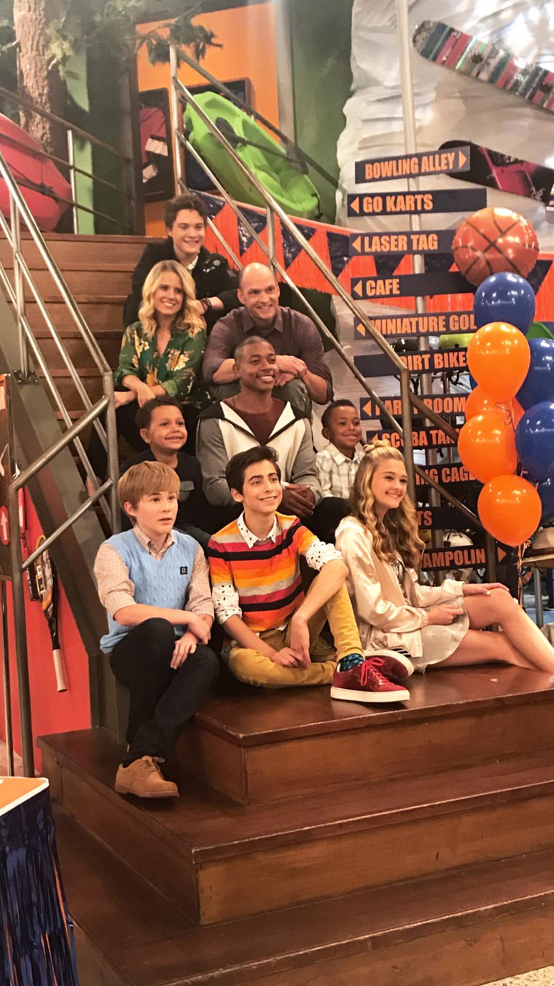 Only In Boston Isaiah Thomas Is With His Kids Today On The Set Of Nicky Ricky Dicky Dawn At The Nickelodeon Studios In Hollywood All Smiles T Co W6c1z0fs8x
