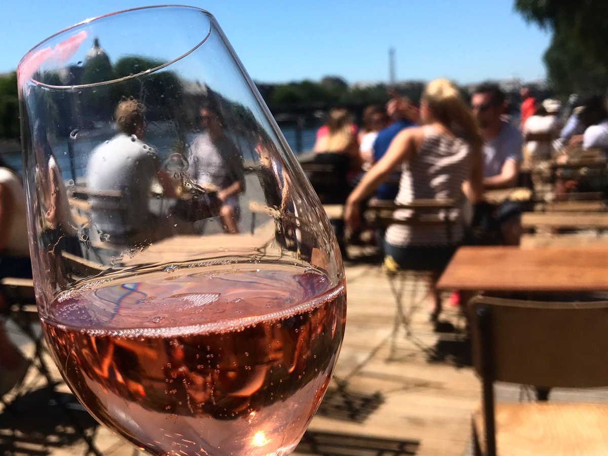 ExpatsParisiens's tweet image. #Summer #EatingGuide: #Paris Restaurants Open in #August buff.ly/2ulb1Rg via @Wendylynparis