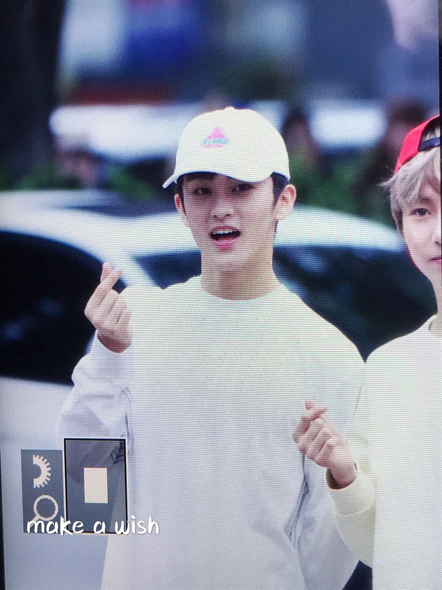 170825
#1YearWithNCTDream 🎆🎇
#MARKLEE 😘