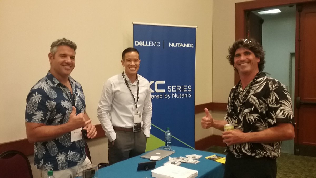 BigPapaBigData's tweet photo. Hanging with the @nutanix  team at #DellEMCForum in Honolulu. #Nutanix #hyperconverged https://t.co/pgYuEtfyJK