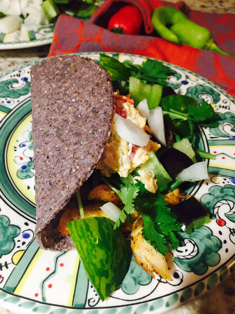 JPFoodscheese's tweet photo. Spiced chicken tacos with arugula, Green Zebra tomatoes, cilantro, onions &amp; Traditional J.P. Foods Pimento Cheese! #tasty #kyproud #cheese https://t.co/L47gHCDTvB