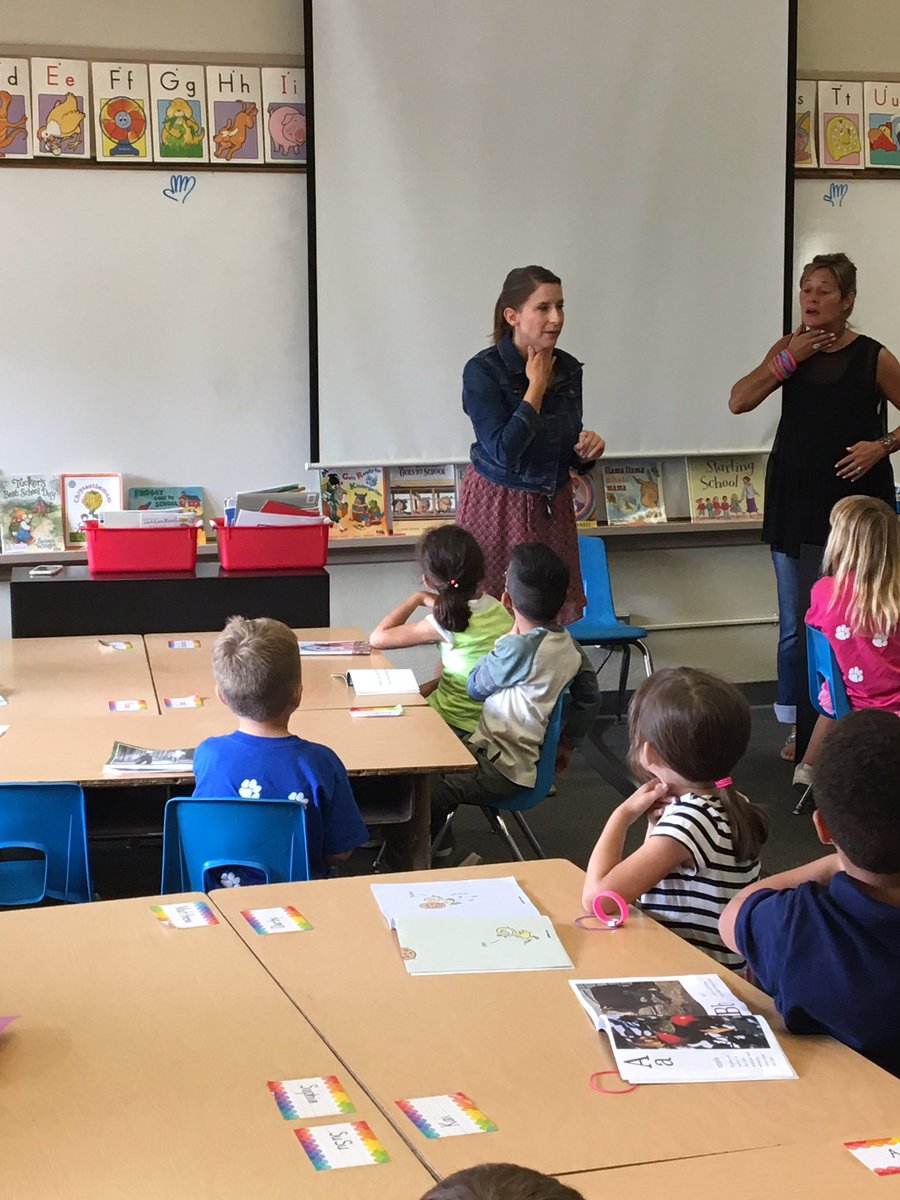 CandaceMGriego's tweet photo. Co-teaching "Read to Self" whisper voices to Kinders in Ms. Rosenblum's class! https://t.co/y04vh1rWZC