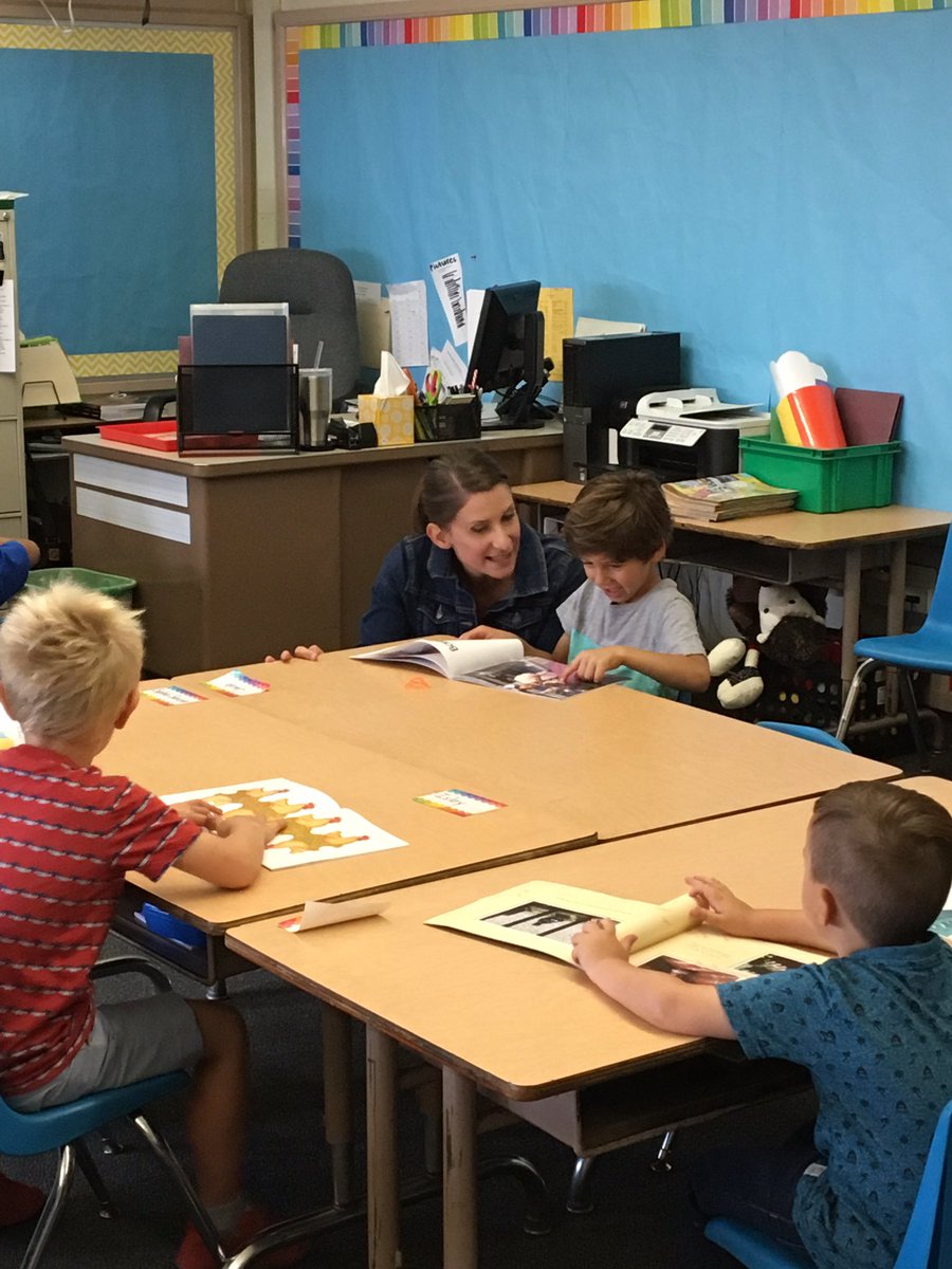 CandaceMGriego's tweet photo. Co-teaching "Read to Self" whisper voices to Kinders in Ms. Rosenblum's class! https://t.co/y04vh1rWZC