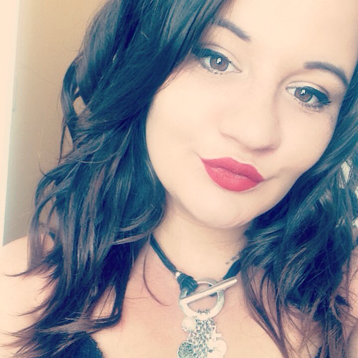 FrederiqueSolow's tweet photo. #NouvellePhotoDeProfil https://t.co/sa4uY5wgYn