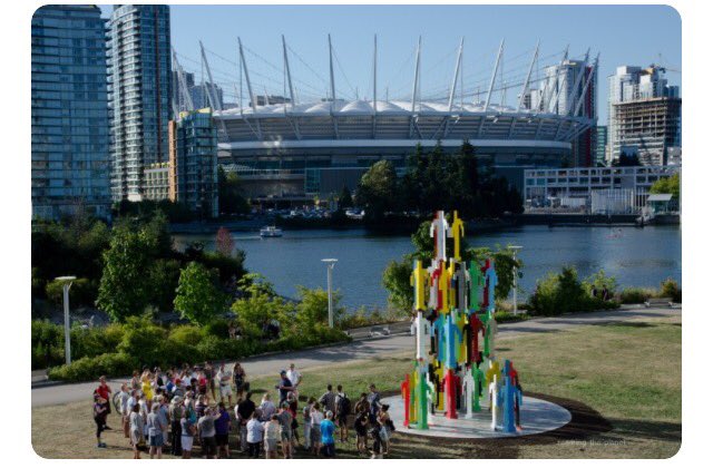 Van_Biennale's tweet photo. @Murray_Nichol @BarrieMowatt @alchemize @LucillePacey @hectordbremner @lindampurcell @AndreNudelman @ParkBoard @VanCultureBC @mbamtl @MTL375th @ArtPMTL We have such fond memories of #Borofsky's #art in the #VanBiennale 2014 - 2016 exhibition! #publicengagement #placemaking #cityofsmiles https://t.co/0fOEVS6fp5