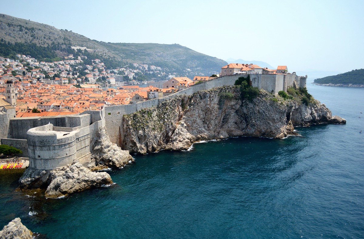 PlacePassTravel's tweet photo. This is the view from Fort Lovrijenac in Dubrovnik, which doubles as the Red Keep in Game of Thrones! #PlacePass https://t.co/6HbDnvXyaG