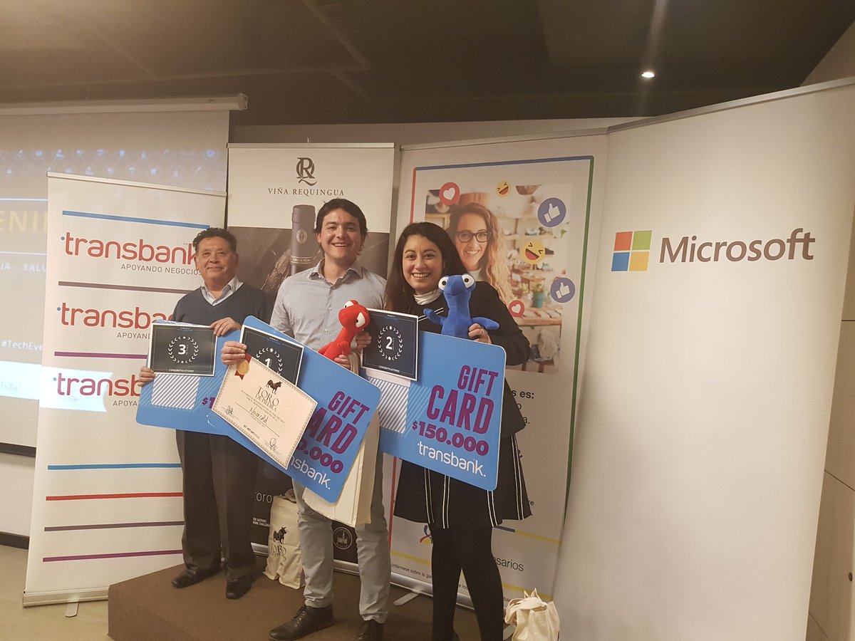 startupchile's tweet photo. Felicitamos a los ganadores del #TechEvening. Startups de real impacto @Diagnochip en 3er lugar #Biocellix en 2do y el ganador #Novacold 👏👏 https://t.co/AtJYTiTKUD