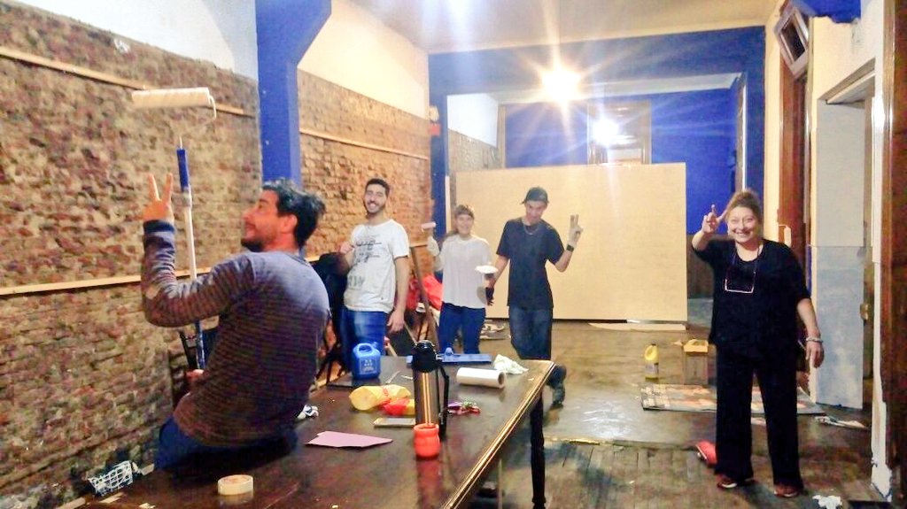 MorettiElis's tweet photo. Así nos preparamos para Octubre #ChapaYPintura #LocalCentral #CUMPLIR #LaPlata https://t.co/AlYo6tAREy