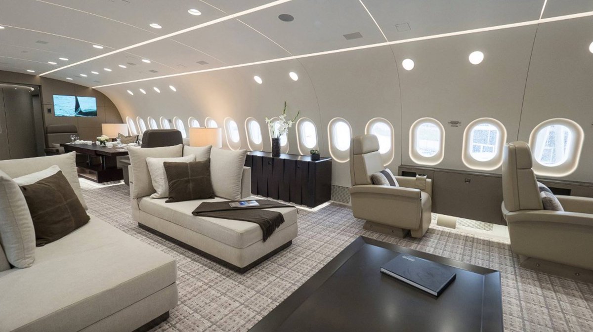 ivtravelfr's tweet photo. How the richest people in the world fly? Real flying palaces😎
🗺️ #ivtravel💎 #VIPJets✈️ #LuxuryAirplanes 📰 #CNNTravel
https://t.co/BpAczrJzuo https://t.co/1GNq2davia