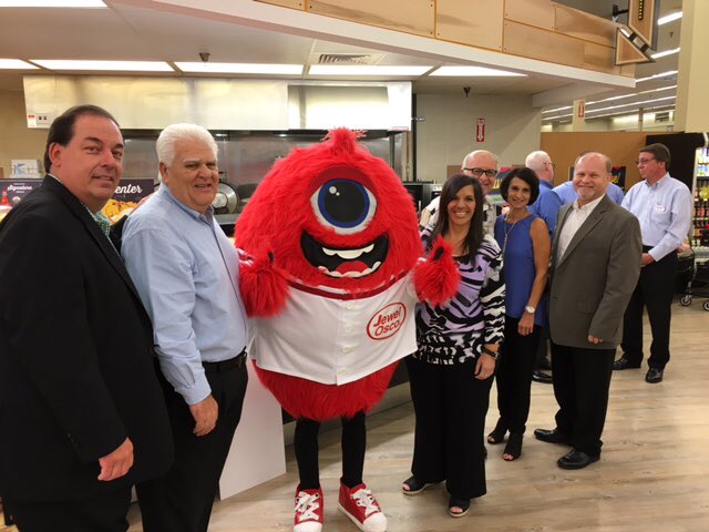 wearemapofhope's tweet photo. Celebrating the re-grand opening @jewelosco today! Thank you for your #generosity and #commitment to our community and to local #charities. https://t.co/QwLwyhj6r5
