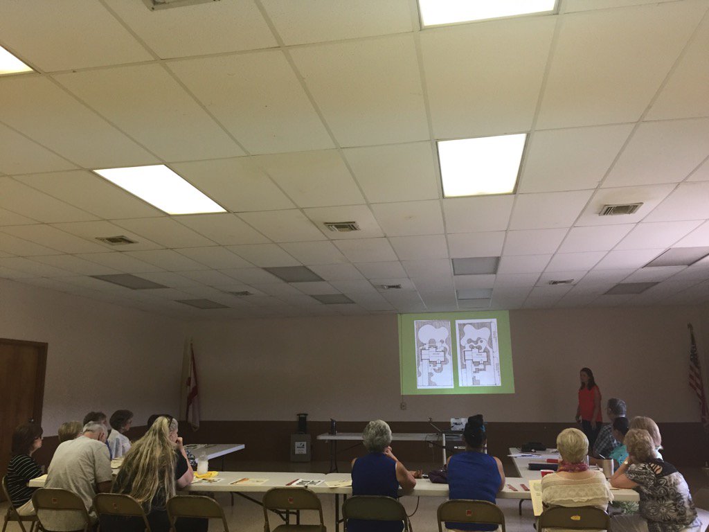 Great crowd on hand today for landscape design workshop w/ <a href="/lucyeedwards/">Lucy</a>