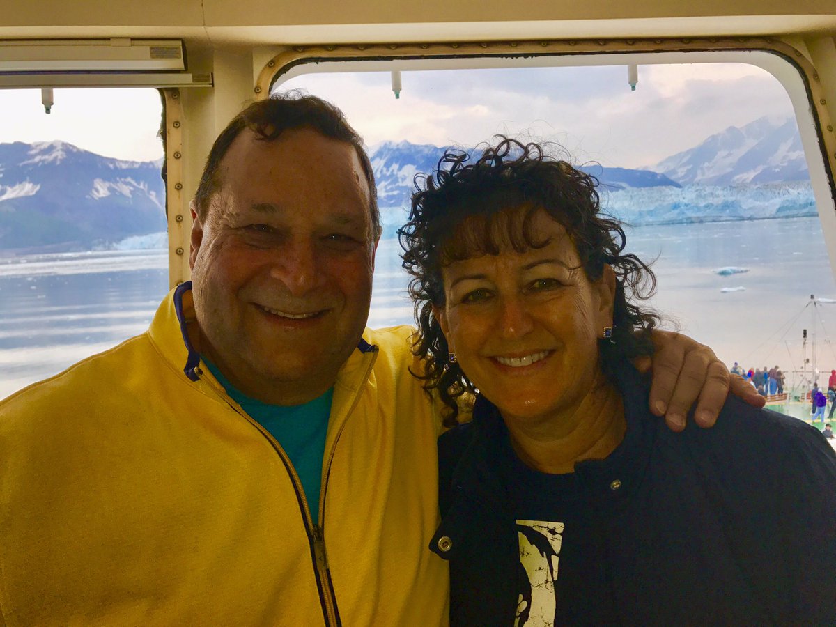 apseloff's tweet photo. I got engaged in Alaska wearing Callaway in front of the Hubbard Glacier. #peistyle #peicontest @PEICorp https://t.co/6UVjqXZyYZ