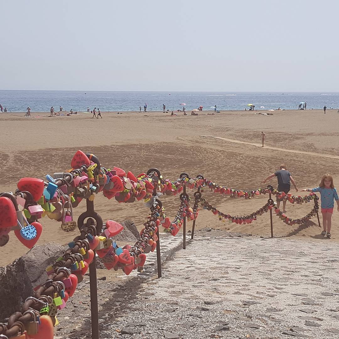 Puerto de carmen beach #ukblogger #kentparentblogger #summer2017 #beach #lanzorte #padlocks