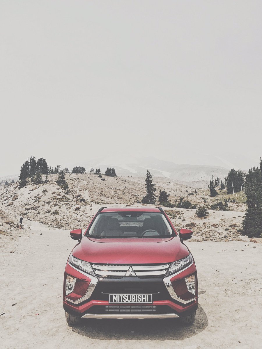 robdplewis's tweet photo. Check my Instagram for an alt-eclipsical pictorial skew of time with the Mitsubishi Eclipse Cross in Oregon #totaleclipsecross #eclipse2017 https://t.co/y5cuB4hEBU