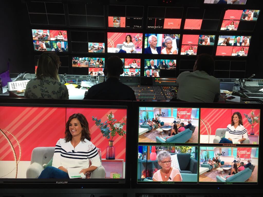 FaustineFB's tweet photo. J-4 avant le lancement de #çacommenceaujourd'hui à 13h50 sur @France2tv !!!! Hâte!!! https://t.co/wV1K9Caovq