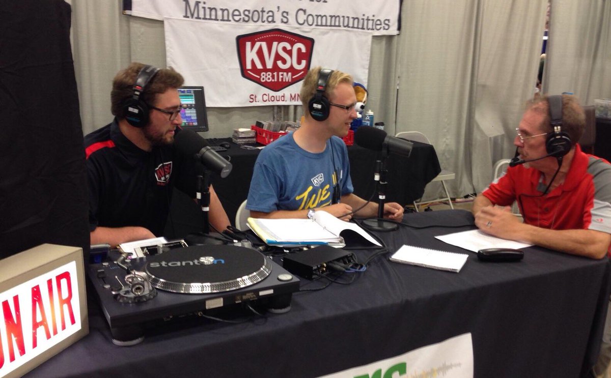 MikkStephen's tweet photo. Promoting #EcoExperience17 on @kvsc881fm , St Cloud State Univ. radio station. https://t.co/rW51C1Lvfr