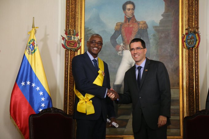 Ver imagen en Twitter Ver imagen en Twitter