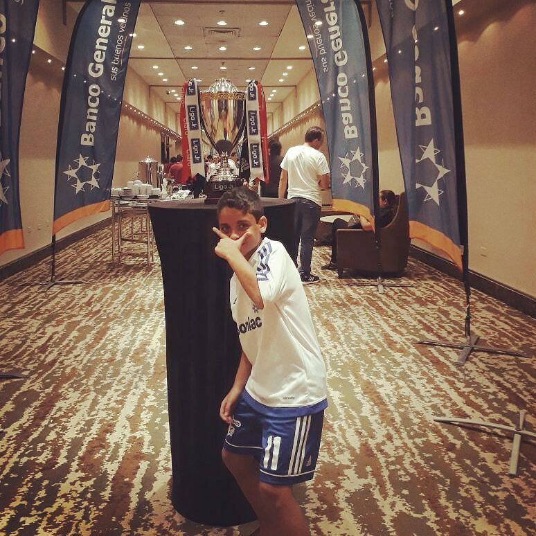 mariocorro's tweet photo. A romperla mi enano! #ligajr #11 https://t.co/zSXnA5qSGs