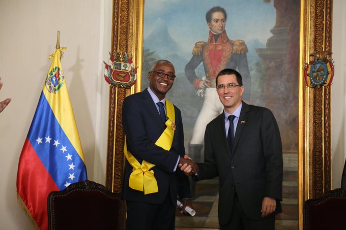 Ver imagen en Twitter Ver imagen en Twitter