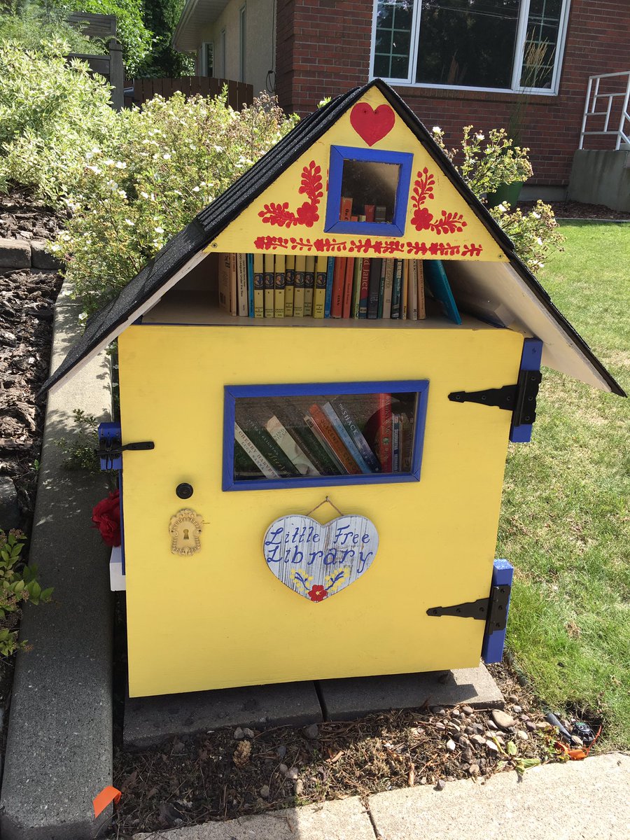 MeghanCox33's tweet photo. Last night someone stole our community library on 107 and 58ave. Please keep eyes open for it. #pleasentviewcl #yeg #littlelibrary #yeghelp https://t.co/7I3pUw33Un