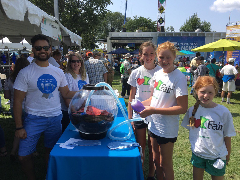 jcmichener's tweet photo. Family fun w/Smiths Medical at #MNSTEMDay2017 at the #MNstatefair https://t.co/3IwwGGzZUY
