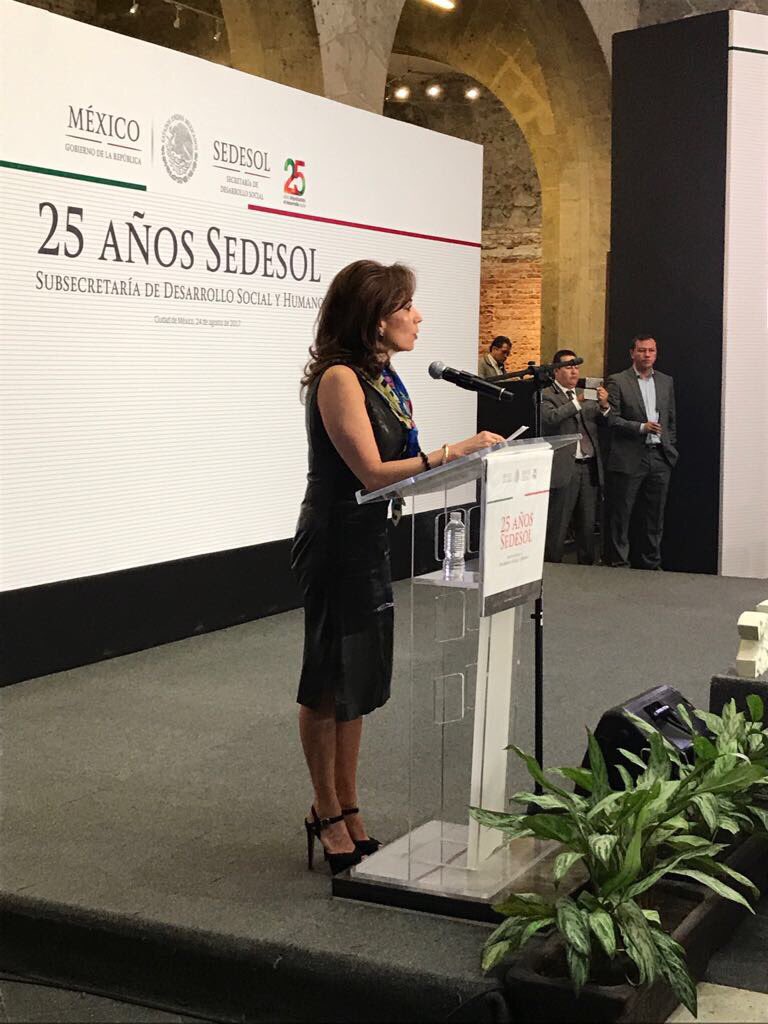 Barbara_Botello's tweet photo. En la @Mx_Diputados trabajamos para alcanzar una mayor efectividad en la política social para beneficiar a todas las generaciones. https://t.co/BPfmEh5Z06