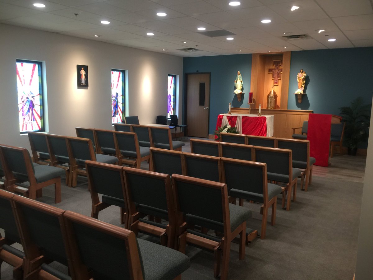 MayorHancock's tweet image. Big day! With community support, we opened 60 new permanent supportive #housing apartments &amp;amp; opened a new emergency shelter for women.