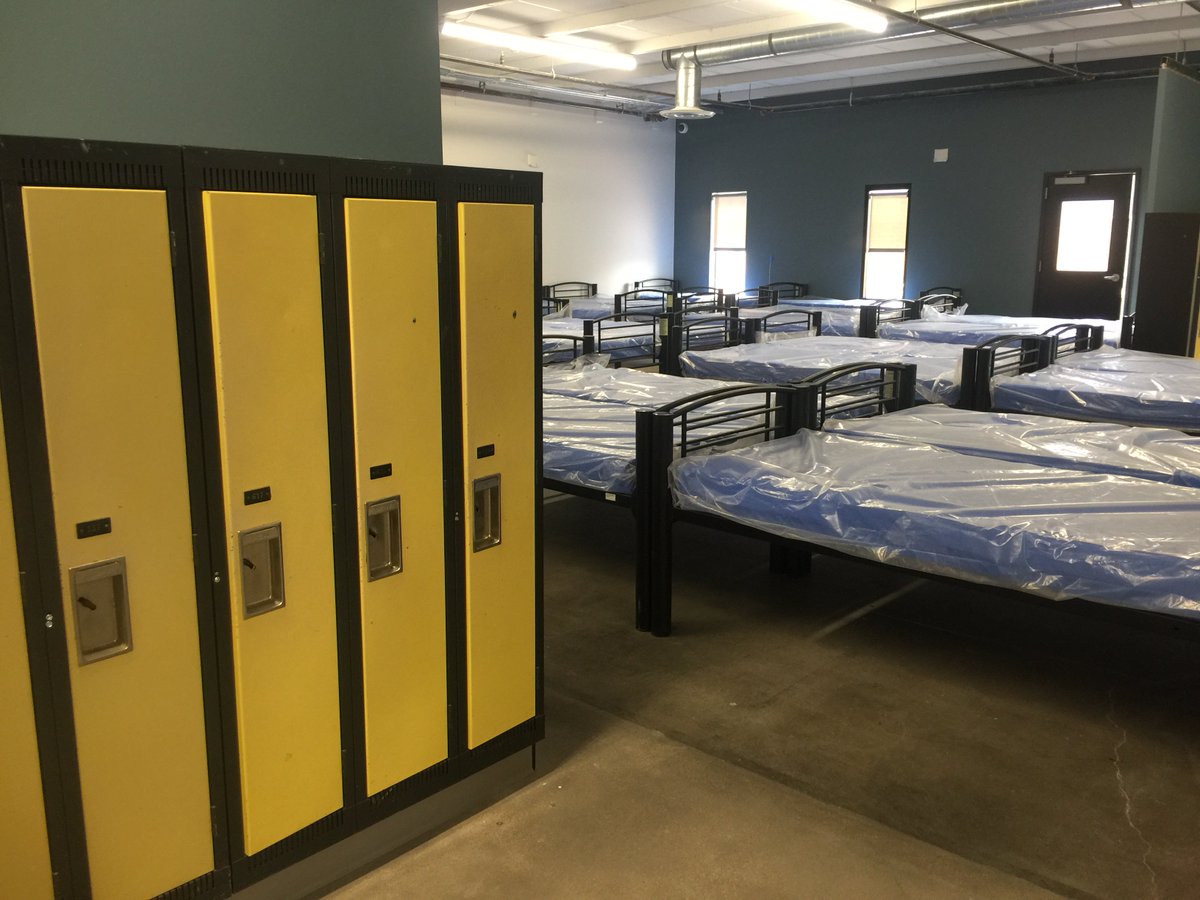 MayorHancock's tweet image. Big day! With community support, we opened 60 new permanent supportive #housing apartments &amp;amp; opened a new emergency shelter for women.