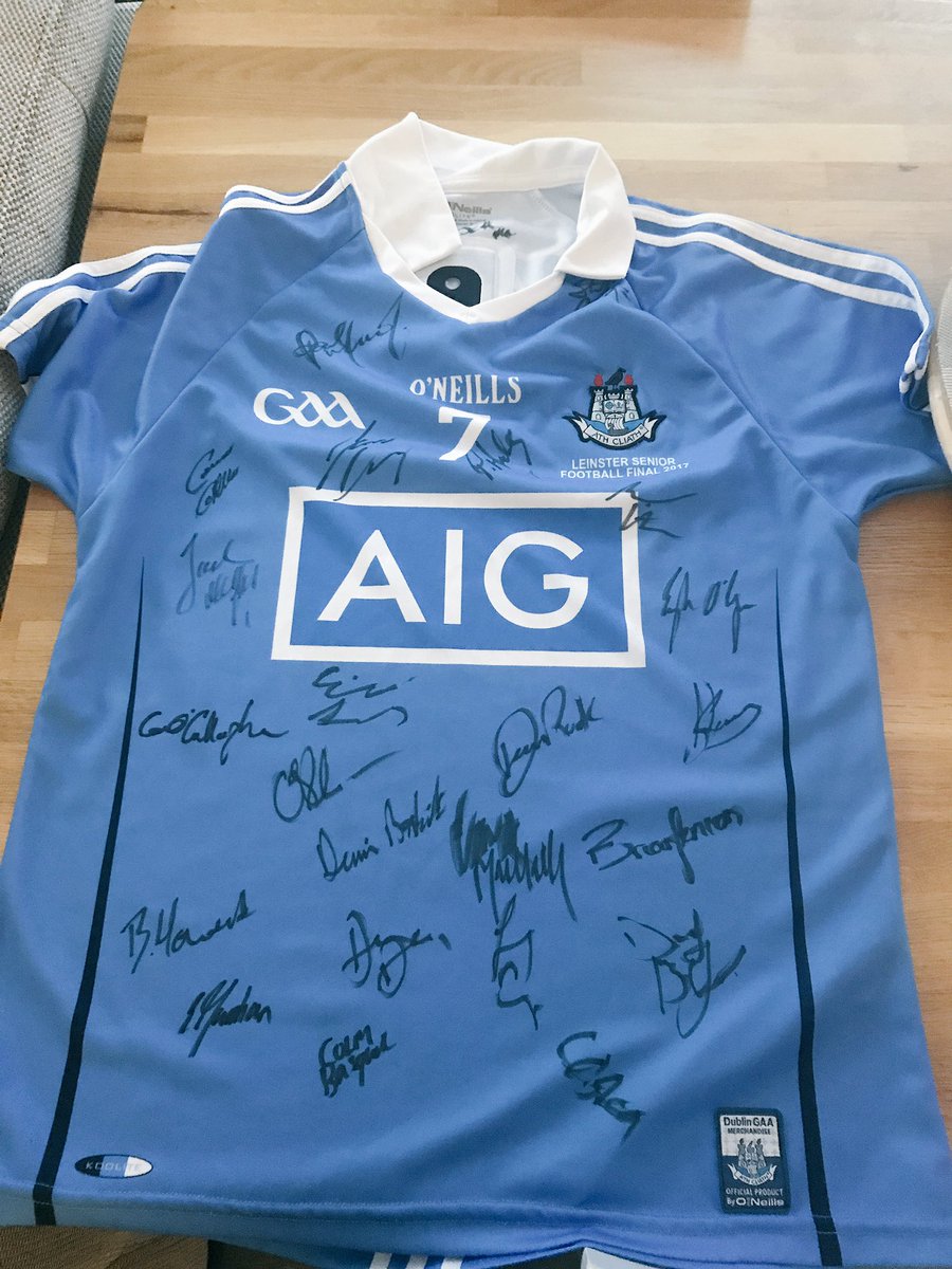 Huge thanks to @jackmcc93 for this beaut! No doubt itl reach a good price with the proceeds going to the Ray of sunshine foundation!#legend