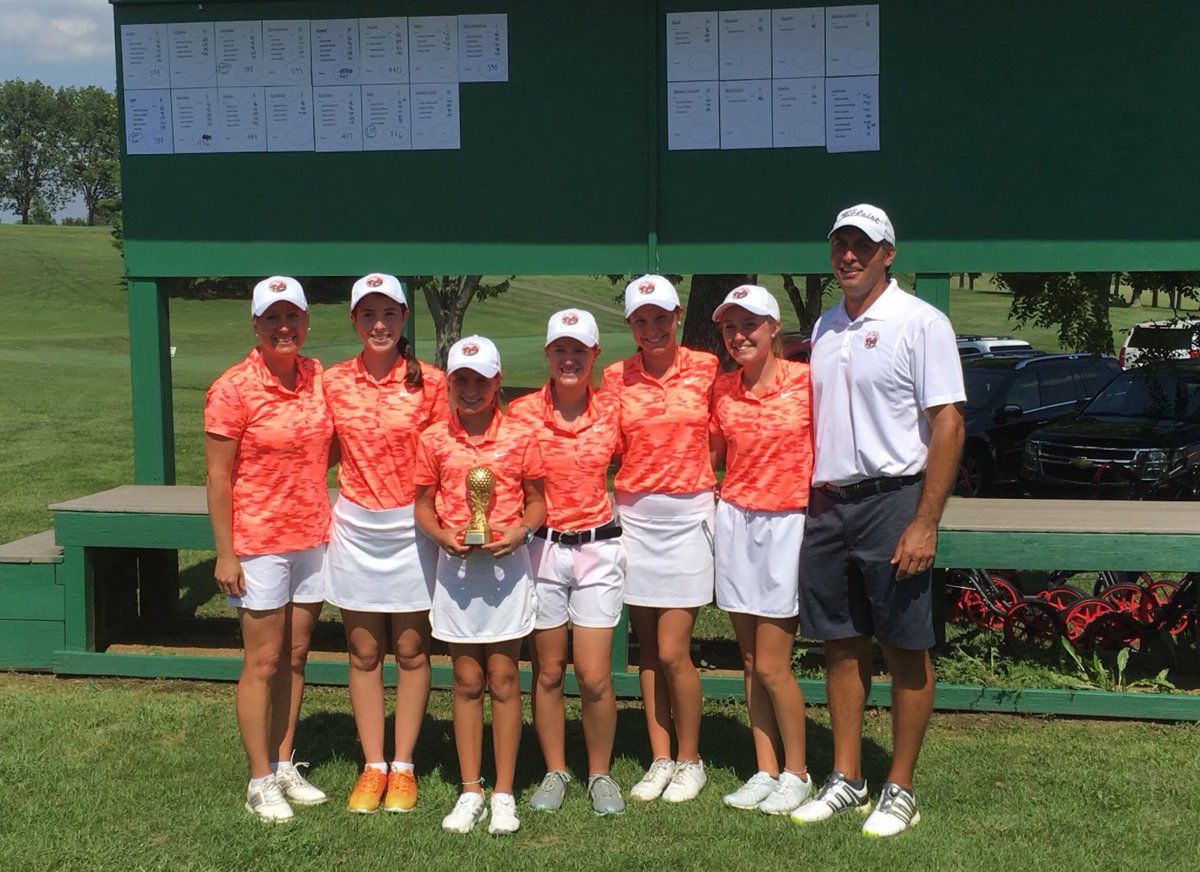 Last Saturday at Mt. Sterling the ladies, especially Olivia with a -1 score of 70, rocked the field and brought home a win!