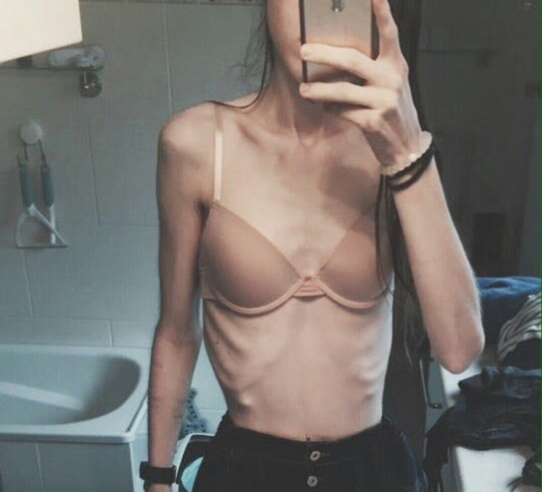 Psycho2Skinny's tweet photo. My thinspo thread
feel free to add your own🌸 https://t.co/qll8VUJ3I9