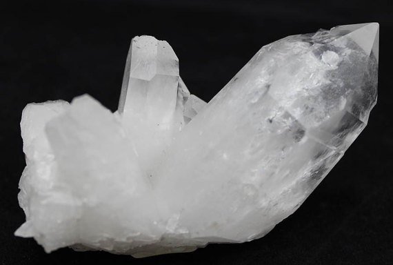 celestialearth7's tweet photo. Arkansas Quartz Crystal Cluster Specimen QUA42 from Montgomery County, Arkansas. Available in our shop #CelestialEarth7 #quartz https://t.co/kxDGFx9YYU