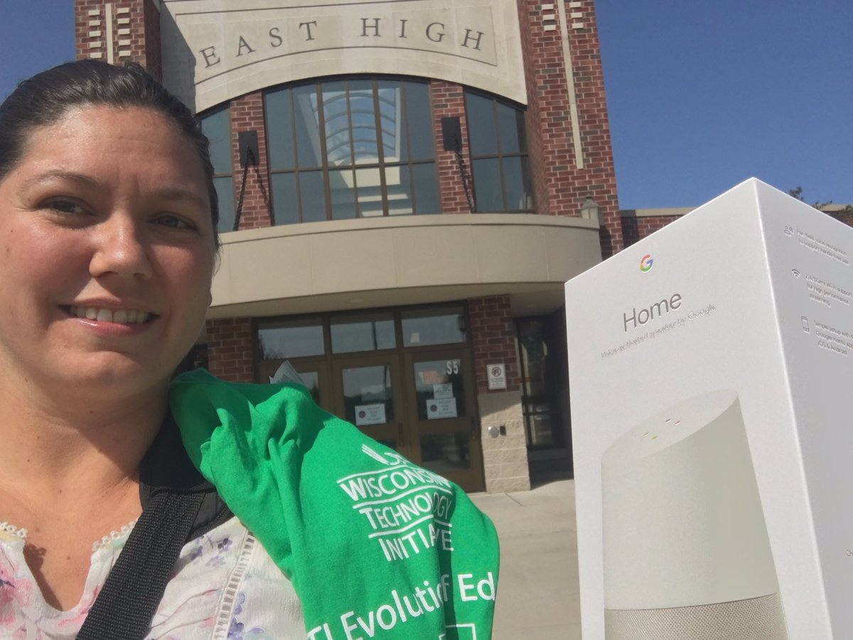 BauerTrish's tweet photo. Another Tech Summit in the books. I presented and I won! #WSDTechSummit #Teach4Me #Winning https://t.co/1sREHnGtoP