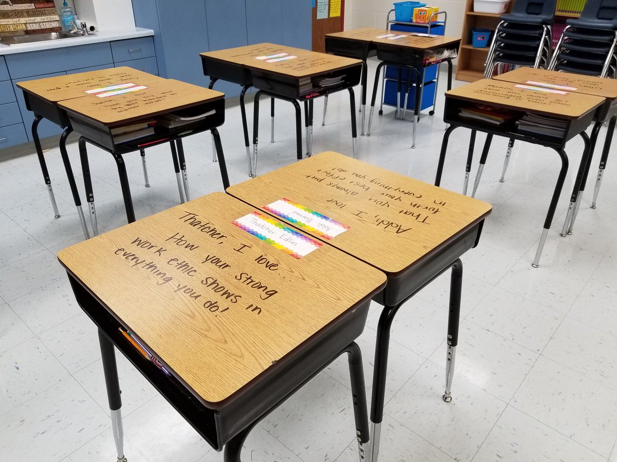 msthomas92's tweet photo. A kind note can go a long way! #hcsleadingtheway #kidsdeserveit https://t.co/zNmlh868Vb