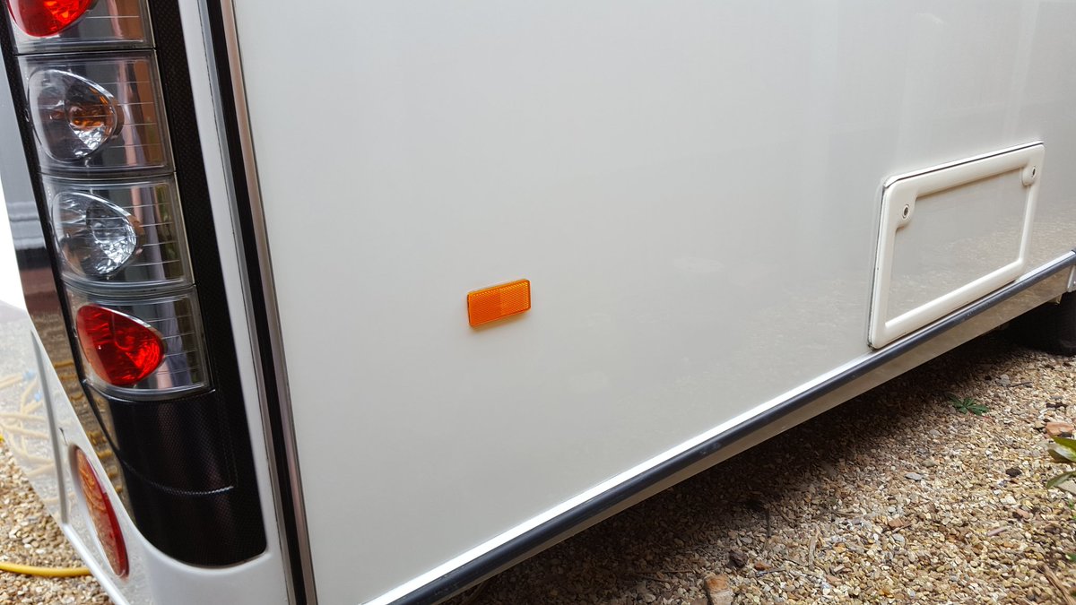 VRCltd1's tweet photo. #elddis #caravanrepair #mobilebodyshop this morning's repair on a elddis caravan with a side scrape https://t.co/ravGBoTTHI