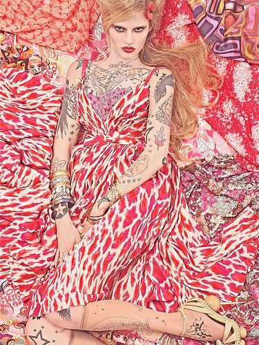 manubiph's tweet photo. Ph.Steven Meisel https://t.co/xddbJfsLEG